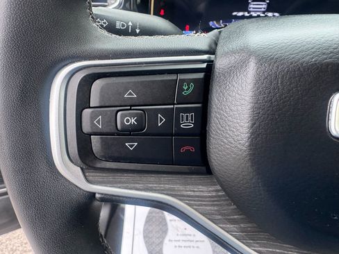 Used 2022 Jeep Wagoneer Series II w/ Flexible Seating Group image 19