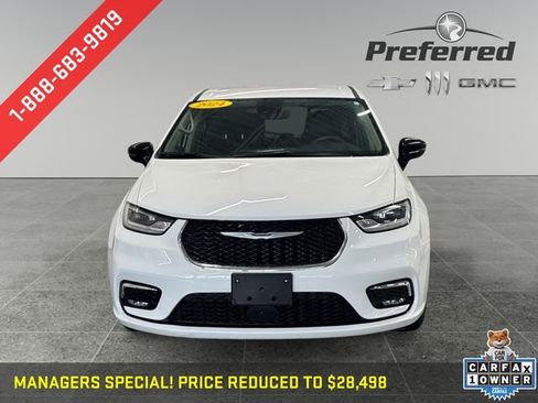 Used 2024 Chrysler Pacifica Limited FWD image 13