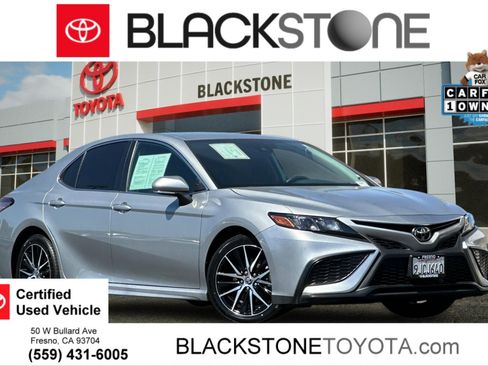 Certified 2024 Toyota Camry SE FWD image 1