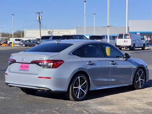 Used 2024 Honda Civic Touring image 6