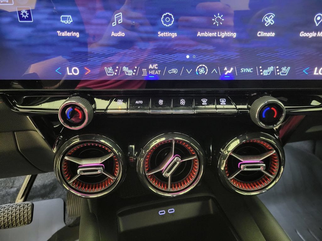 New 2026 Chevrolet Blazer EV RS AWD/4WD image 39