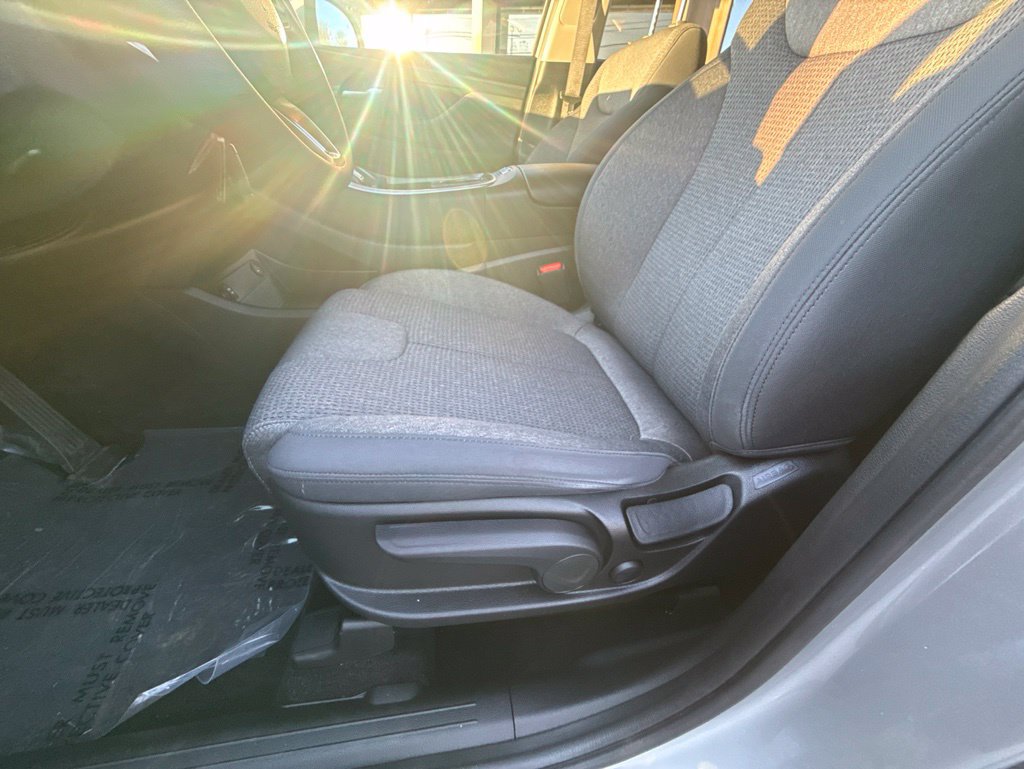 Used 2023 Hyundai Santa Fe SE AWD/4WD image 18