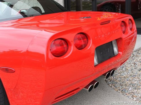 Used 1999 Chevrolet Corvette Coupe image 12