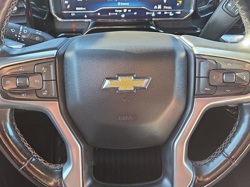 Used 2024 Chevrolet Silverado 2500 LT w/ Convenience Package image 17