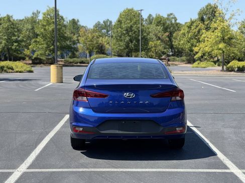 Used 2019 Hyundai Elantra SE FWD image 6