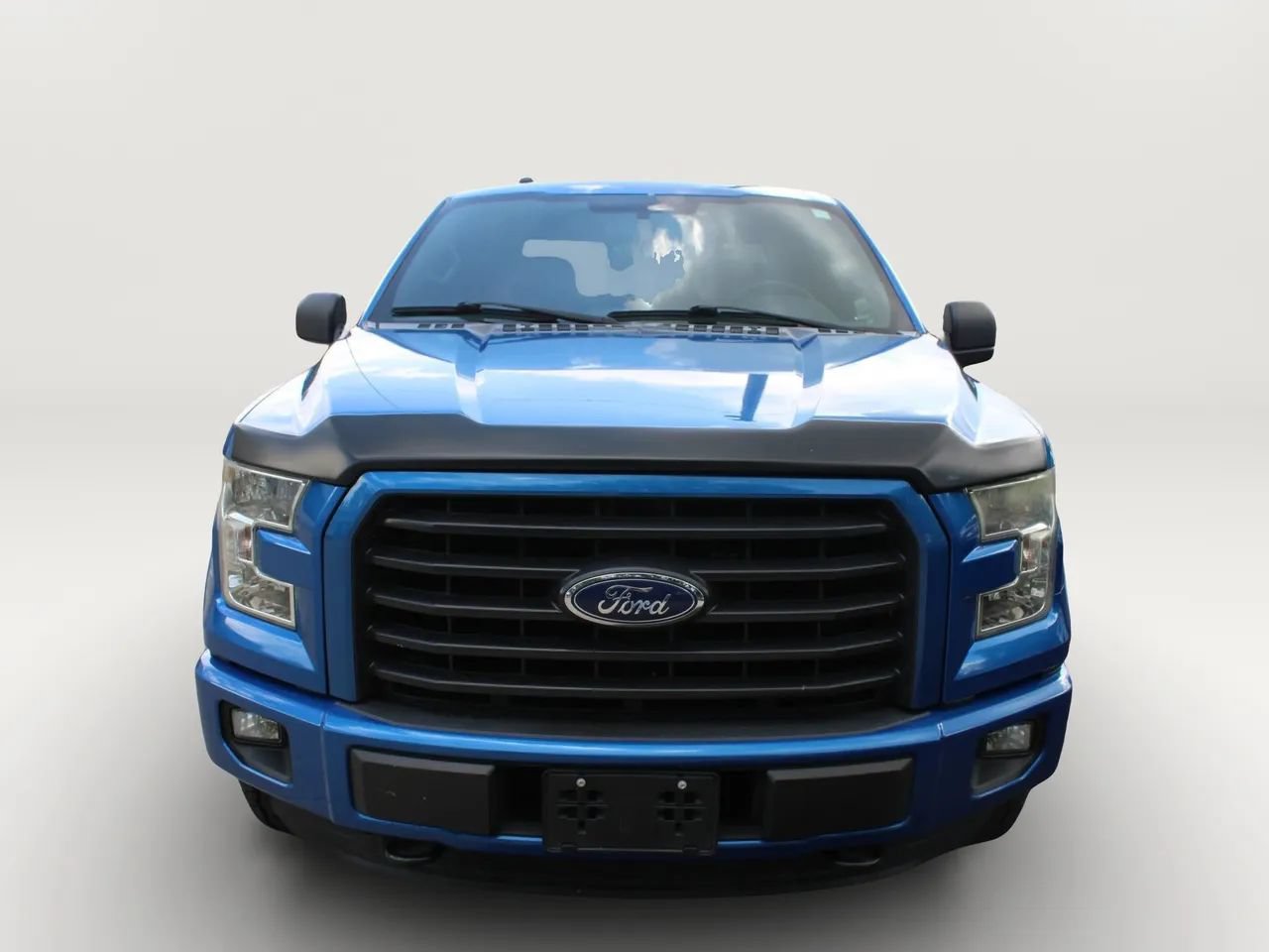 Used 2015 Ford F150 XLT w/ Equipment Group 302A Luxury AWD/4WD image 2