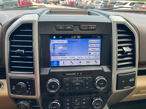 Used 2019 Ford F150 Lariat AWD/4WD image 35
