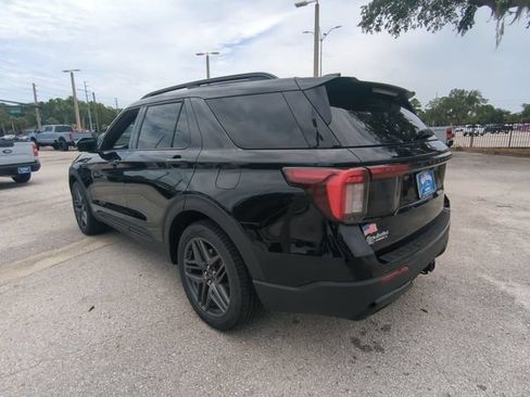 New 2026 Ford Explorer ST-Line w/ ST-Line Street Pack RWD image 7
