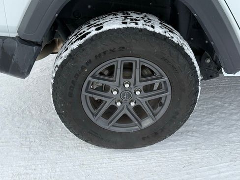 Used 2024 Jeep Wrangler Sport S image 10