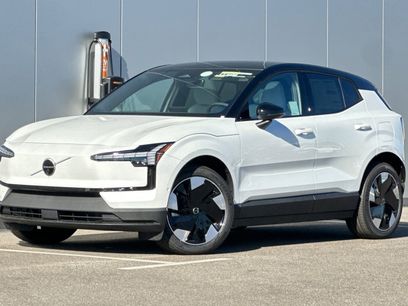 New 2026 Volvo EX30 Ultra w/ Climate Package