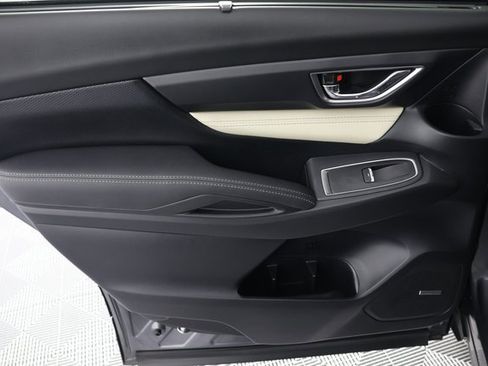 Used 2022 Subaru Ascent Limited w/ Technology Package image 29