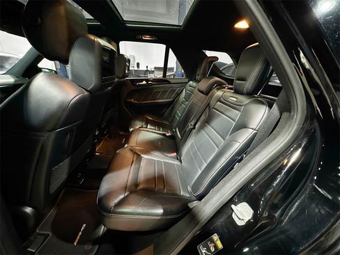 Used 2012 Mercedes-Benz ML 63 AMG 4MATIC image 27