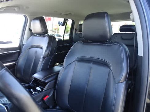 Used 2021 Jeep Grand Cherokee L Limited RWD image 19