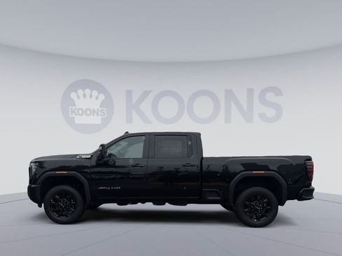 New 2026 GMC Sierra 2500 AT4 w/ Technology Package AWD/4WD image 2