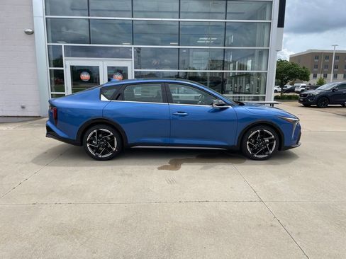 New 2026 Kia K4 GT-Line FWD image 4
