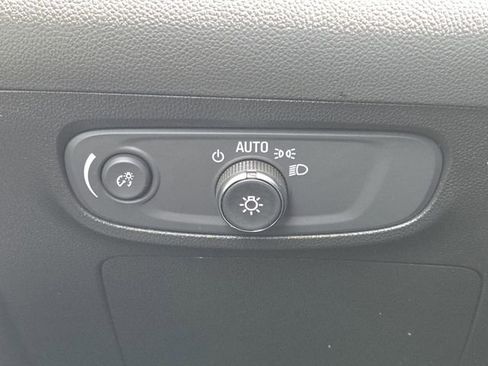 Used 2024 Buick Encore GX Sport Touring w/ Comfort Package AWD/4WD image 12