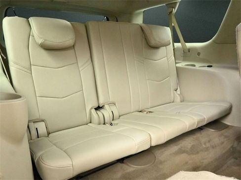 Used 2017 Cadillac Escalade ESV Premium Luxury image 18