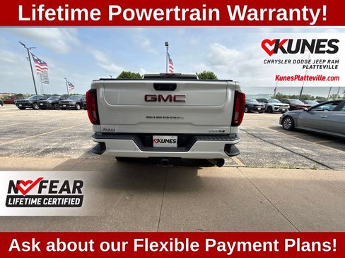 Used 2023 GMC Sierra 3500 AT4 w/ AT4 Preferred Package AWD/4WD image 9