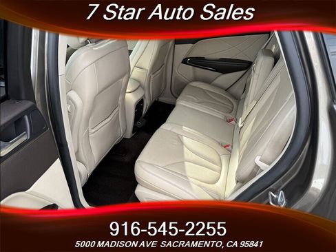 Used 2017 Lincoln MKC Reserve image 19