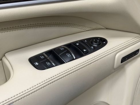 Used 2013 INFINITI JX35 AWD w/ Premium Pkg image 21