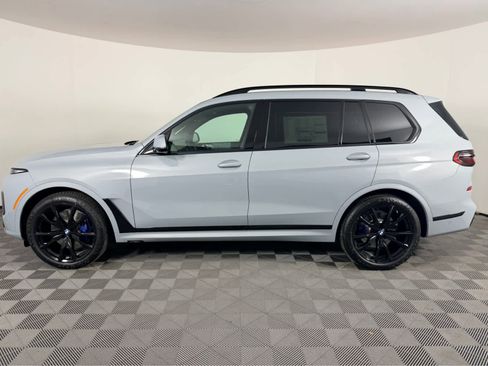 New 2026 BMW X7 xDrive40i w/ M Sport Package AWD/4WD image 6