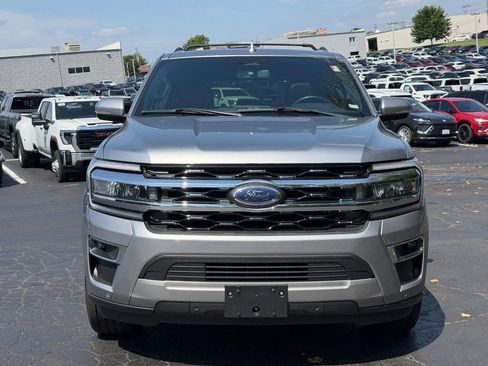 Used 2024 Ford Expedition Limited AWD/4WD image 9