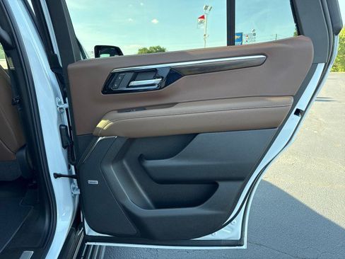 New 2026 Chevrolet Tahoe High Country RWD image 18