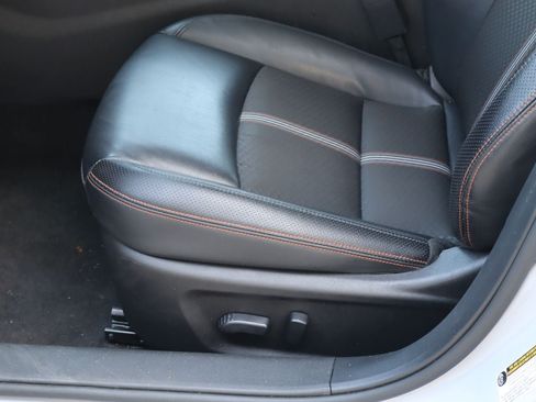 Used 2025 Nissan Altima 2.5 SR FWD image 14