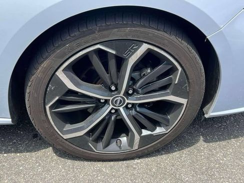 Used 2024 Nissan Altima 2.5 SR FWD image 10