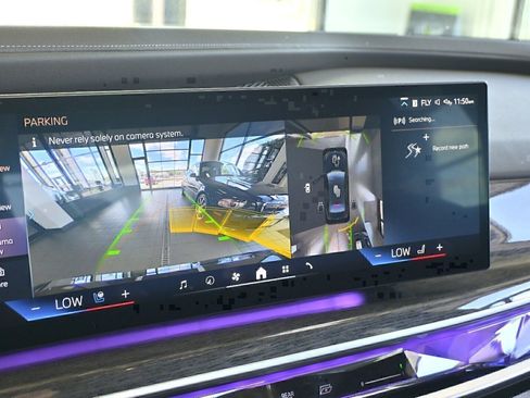 Certified 2024 BMW i7 eDrive50 w/ M Sport Package RWD image 22