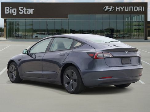 Used 2023 Tesla Model 3 Standard Range RWD image 3