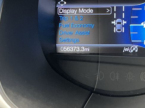 Used 2019 Ford Edge SEL image 18