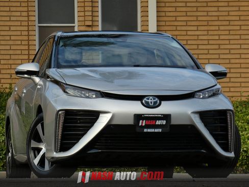 Used 2019 Toyota Mirai FWD image 1