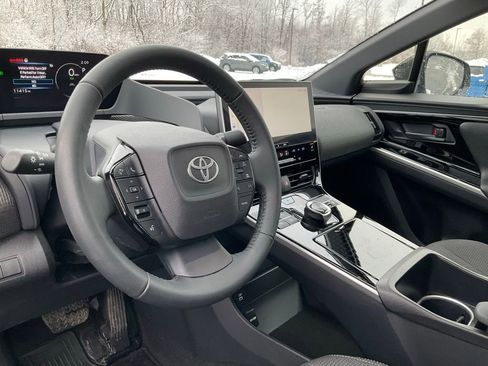 Used 2024 Toyota bZ4X XLE w/ Weather Package image 15