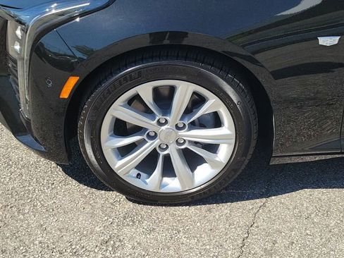 Used 2025 Cadillac CT5 Premium Luxury RWD image 5