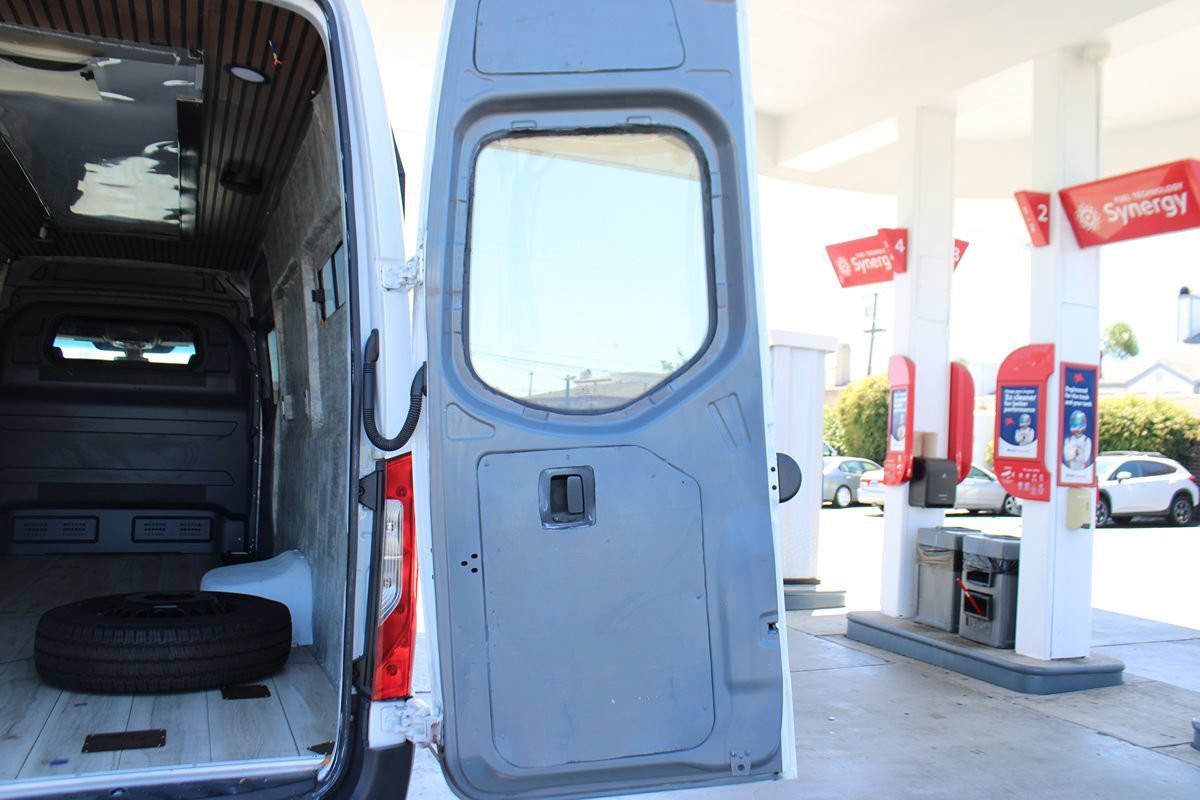 Used 2022 Mercedes-Benz Sprinter 3500 image 29