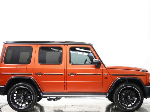 Used 2024 Mercedes-Benz G 63 AMG 4MATIC image 2