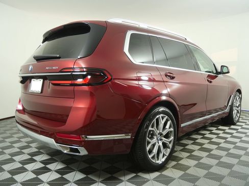 Certified 2026 BMW X7 xDrive40i AWD/4WD image 3