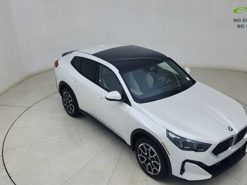Used 2026 BMW X2 xDrive28i AWD/4WD image 73