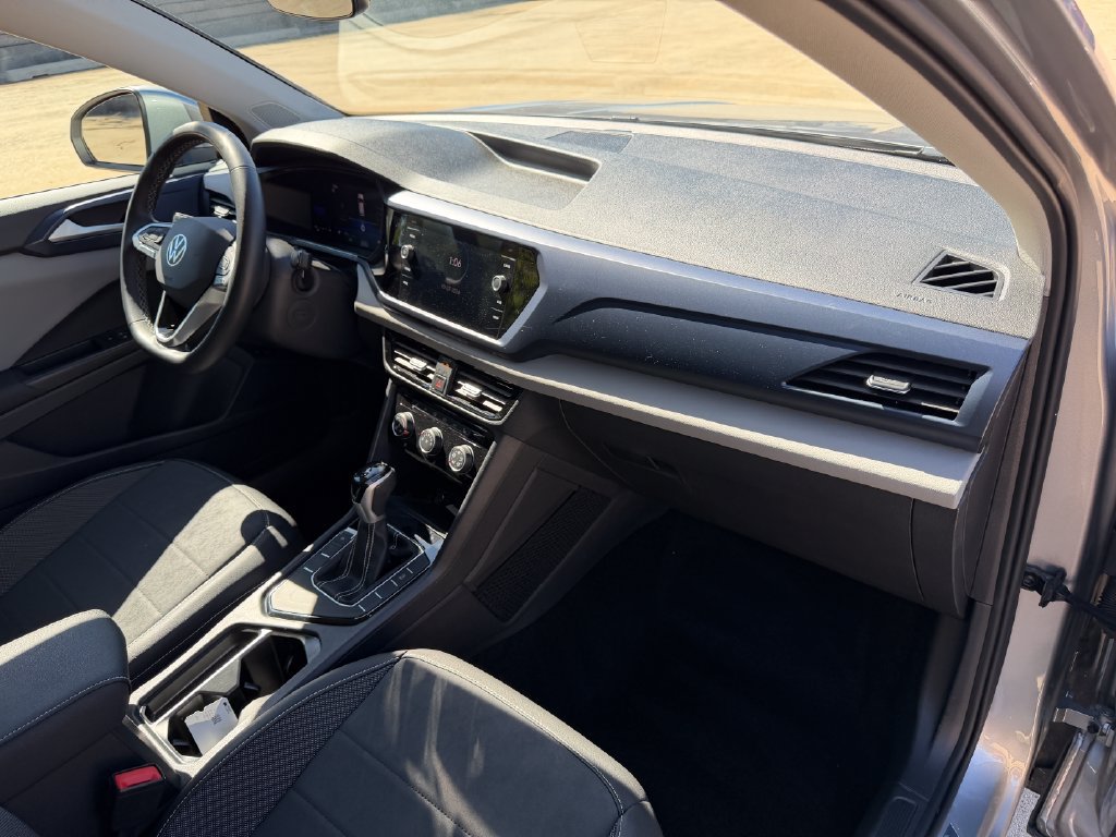 Certified 2023 Volkswagen Taos SE FWD image 22