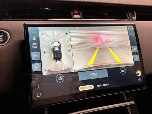 Certified 2024 Land Rover Range Rover Evoque Dynamic SE image 23