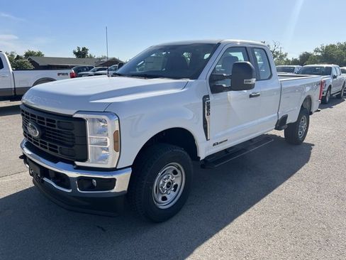 New 2025 Ford F350 XL w/ XL Chrome Package image 3