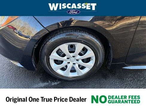 Used 2023 Toyota Corolla LE image 26