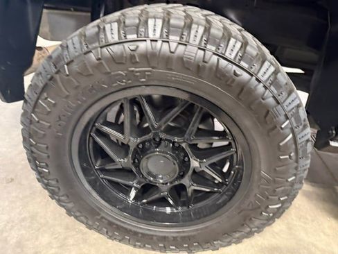 Used 2024 RAM 2500 Big Horn AWD/4WD image 22