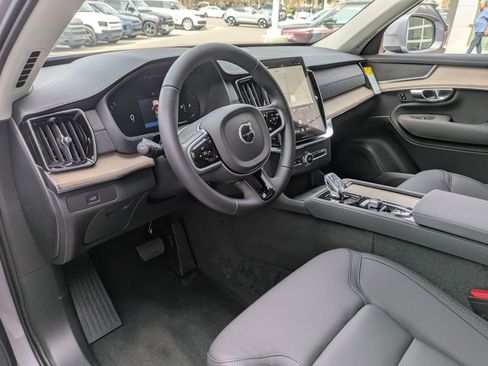 New 2026 Volvo XC90 B5 Plus w/ Protection Package AWD/4WD image 10