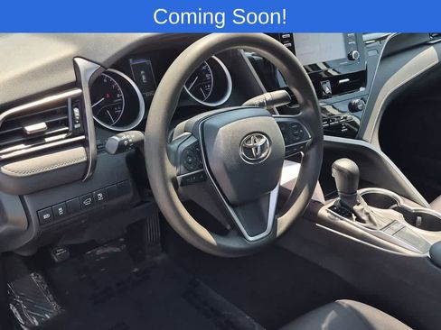 Used 2022 Toyota Camry LE FWD image 2