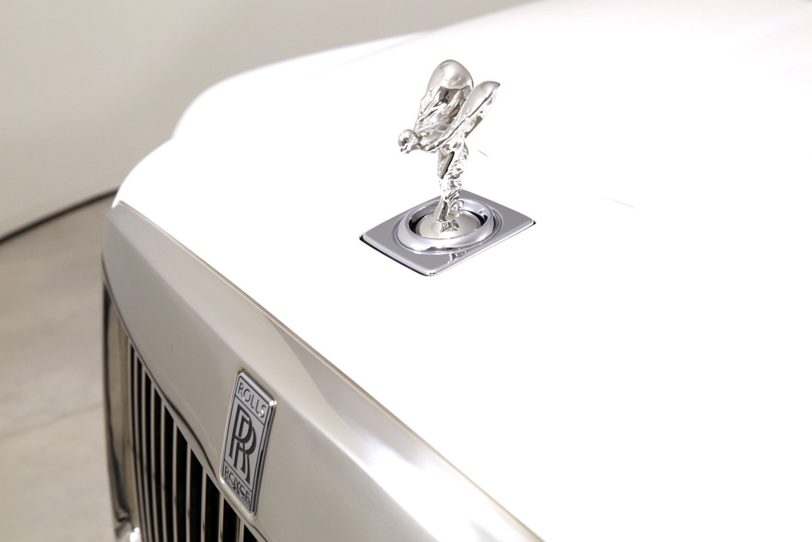 Used 2024 Rolls-Royce Cullinan AWD/4WD image 47