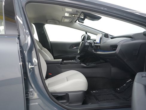 Used 2026 Toyota Prius XLE image 13