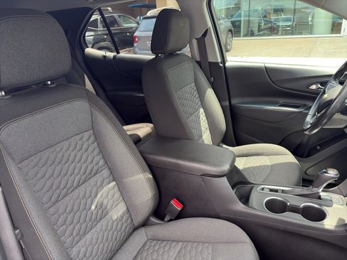 Used 2020 Chevrolet Equinox LT AWD/4WD image 11