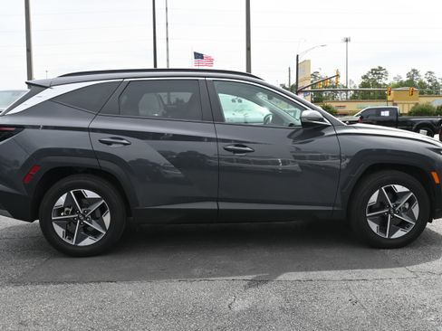 Used 2025 Hyundai Tucson SEL image 16